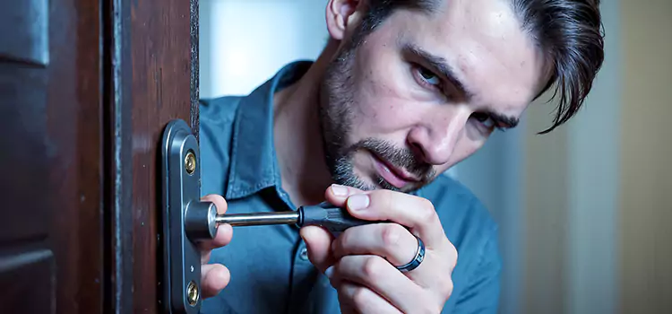 Eviction Locksmith Sterling
